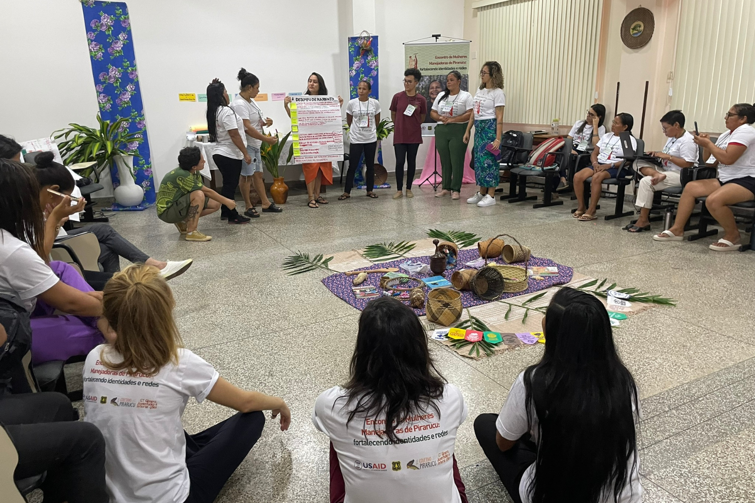 Encontro de mulheres manejadoras de pirarucu do Amazonas discute a igualdade de gênero na atividade